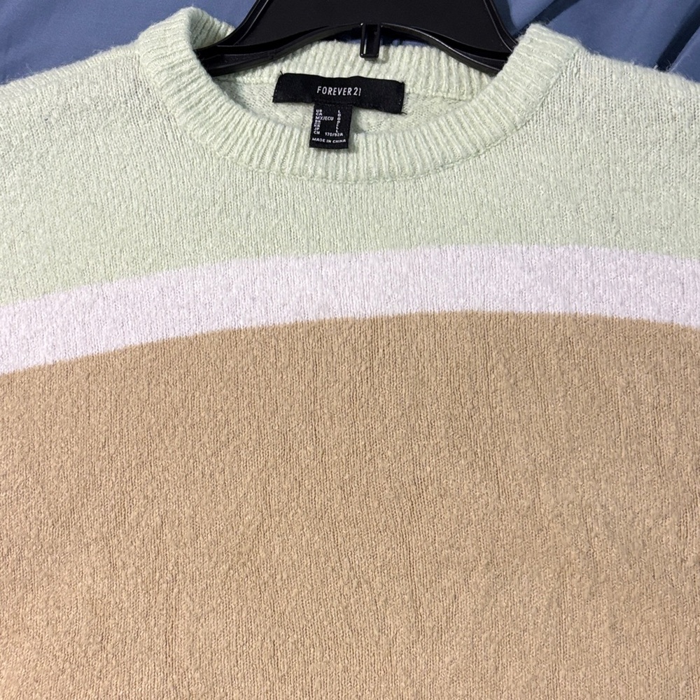 Forever 21 Women Sweater with Green and Cream Stripes large some piling and wear - Picture 4 of 9